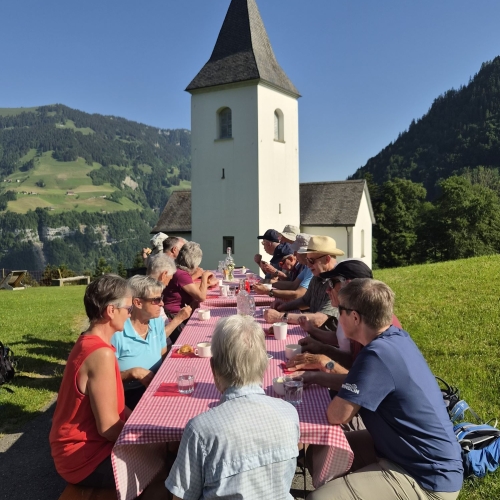 20260528_2_Kaffee und Gipfeli zum Start