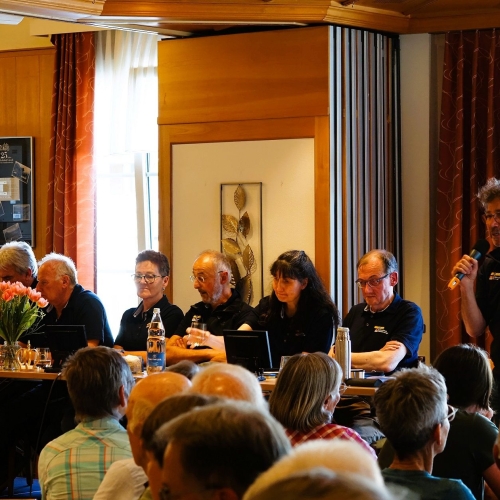 GV 26 16 Wanderobmann Dominik Frei hält seinen Jahresbericht