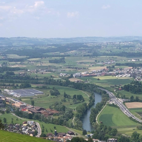 09_20250515_4 Blick auf die Reuss und das Freiamt