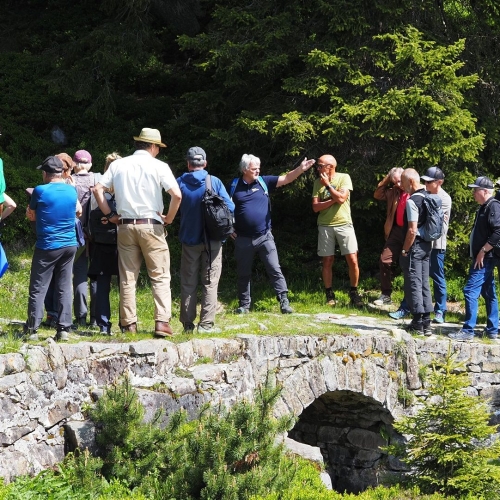 10 Otti Küng wirbt für einen Picknickplatz
